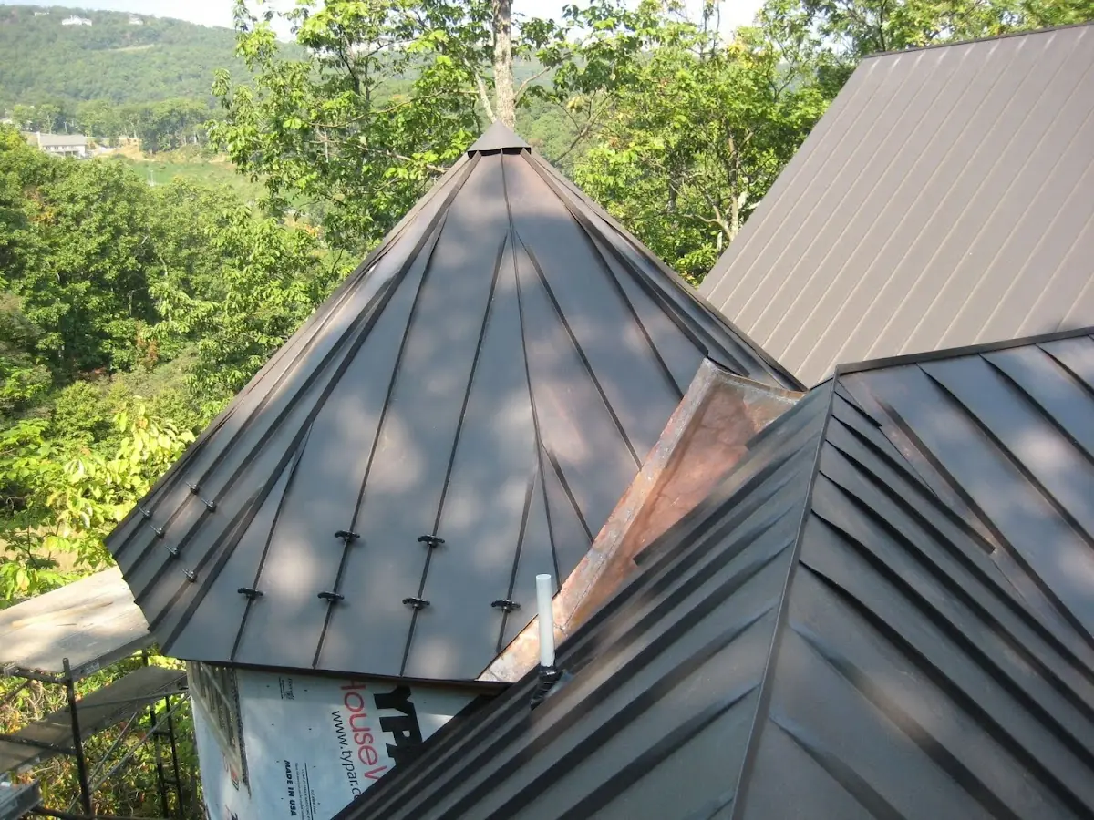 Professional Roof Tarp Installation by Craftsman Roofing in Collettes Grove